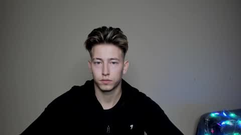 Snapshot of gym_alpha chatting on December 13, 6:59 pm Oliver online show from December 13, 6:59 pm