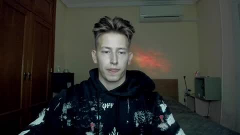 Snapshot of gym_alpha chatting on March 9, 7:59 pm Oliver online show from March 9, 7:59 pm