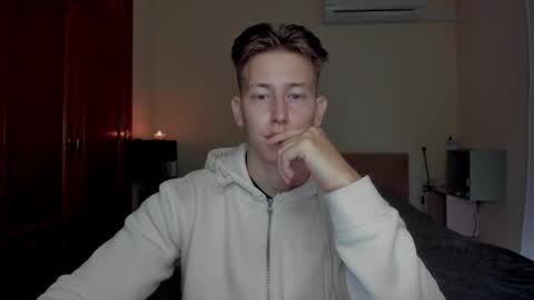 Snapshot of gym_alpha chatting on March 8, 5:09 pm Oliver online show from March 8, 5:09 pm