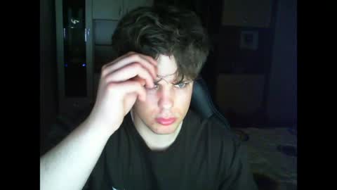 gymguy0505 online show from April 26, 9:22 pm