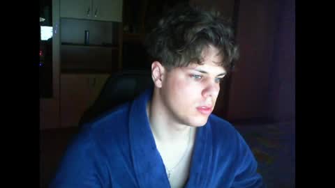 gymguy0505 online show from March 20, 3:27 pm