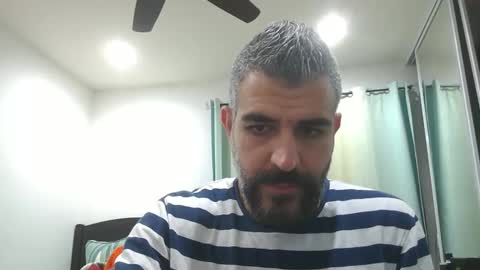 h0nest84 online show from February 2, 6:04 am