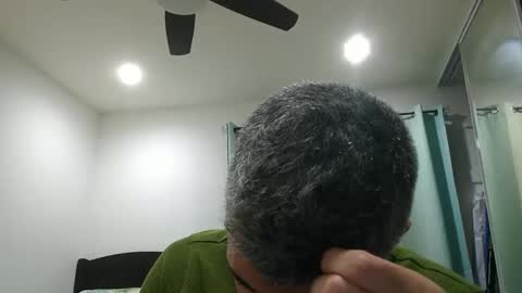 h0nest84 online show from February 26, 6:15 am