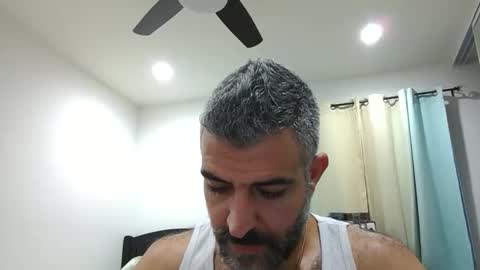 h0nest84 online show from December 15, 12:18 am