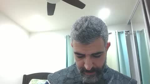 h0nest84 online show from December 11, 4:40 am