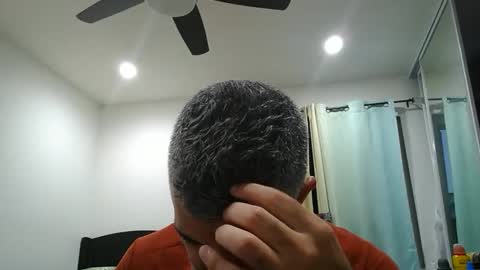 h0nest84 online show from October 2, 1:42 am