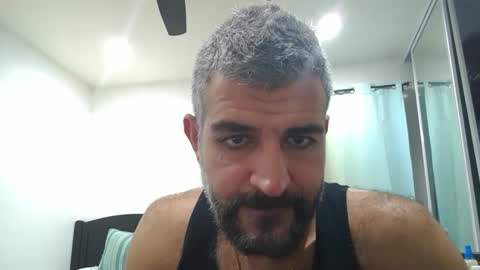 h0nest84 online show from October 9, 5:45 am