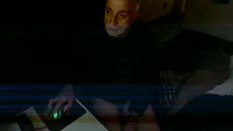 hacknoob62 online show from December 4, 8:18 pm