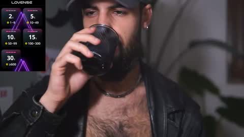 HairyRobXxX online show from November 8, 9:07 pm