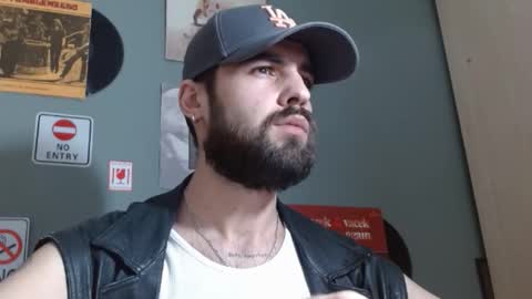 HairyRobXxX online show from February 22, 7:37 pm