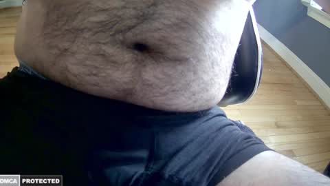 Snapshot of hairyuncut1705 chatting on October 19, 8:34 pm hairyuncut1705 online show from October 19, 8:34 pm