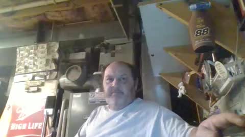 naked man online show from February 8, 7:14 am