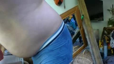 handncocknocum online show from May 27, 5:54 pm
