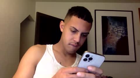 handsome01_ online show from December 15, 7:00 pm