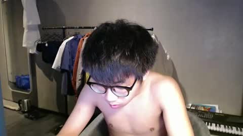 handsome_mannn online show from March 20, 8:56 pm