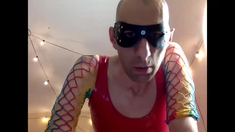 Snapshot of handsomealfie chatting on December 26, 10:37 am HandsomeAlfie online show from December 26, 10:37 am