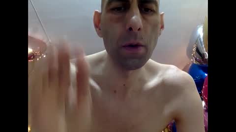 HandsomeAlfie online show from February 14, 4:51 am