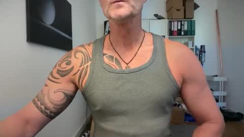 hanky online show from June 8, 8:59 am