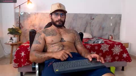 hanz_col online show from February 12, 3:34 am