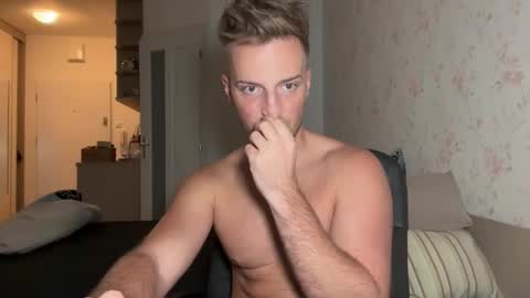 hanzlagerfelt online show from November 9, 8:13 pm