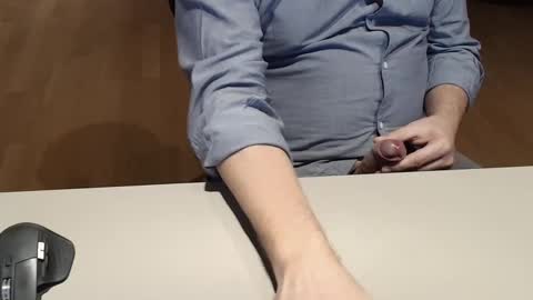 Snapshot of happybugger chatting on February 3, 7:00 pm Cum for you online show from February 3, 7:00 pm