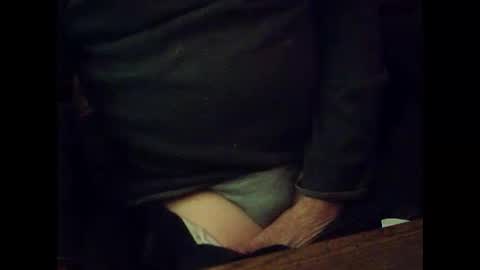 Snapshot of harold4848 chatting on December 16, 1:21 am harold4848 online show from December 16, 1:21 am