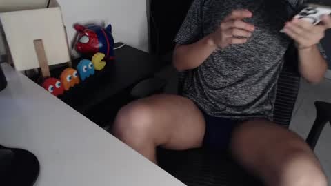 harold_18_ online show from April 7, 6:19 pm