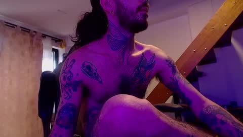 OMAR online show from December 11, 9:44 pm