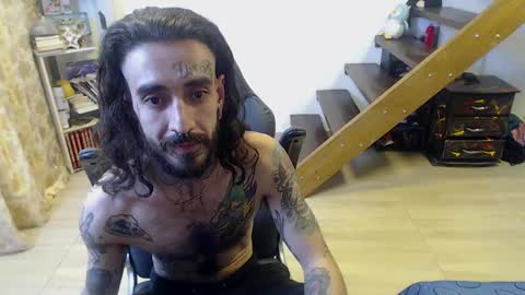 OMAR online show from January 10, 9:23 am