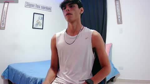 Snapshot of harrythomson1 chatting on October 14, 8:54 am harry thomson online show from October 14, 8:54 am