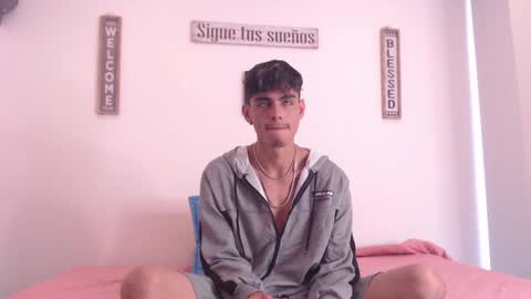 Snapshot of harrythomson1 chatting on December 5, 9:06 pm harry thomson online show from December 5, 9:06 pm