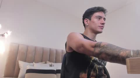 Harry Jones online show from December 17, 5:26 pm