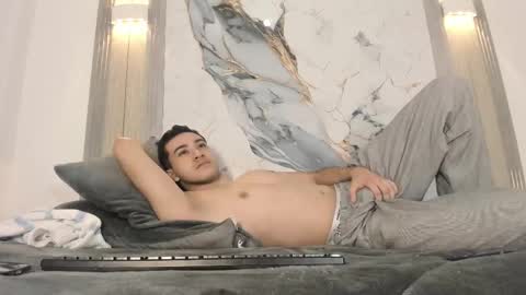 harvey_leclerc online show from January 13, 2:10 pm