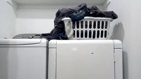 hdrsh08 online show from April 26, 4:48 pm