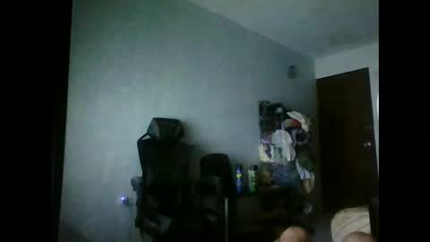 Snapshot of heavy_rebellxc chatting on October 24, 5:31 am Heavy Rebell online show from October 24, 5:31 am