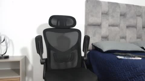  18 online show from December 3, 10:48 am