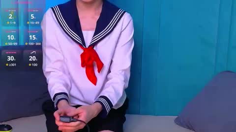 HEEJIN online show from December 4, 4:52 am