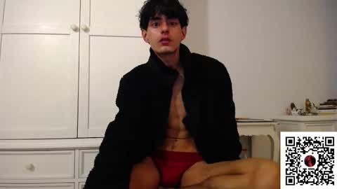 hefestion_ online show from October 20, 8:35 pm