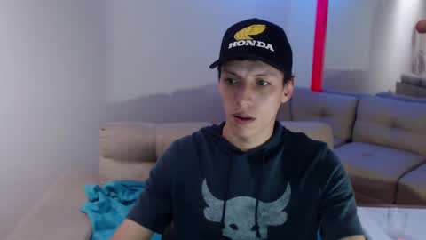 hefesto_69 online show from March 1, 8:42 pm