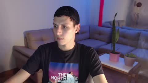 hefesto_69 online show from December 7, 1:04 am