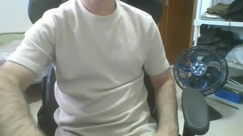 Snapshot of heitorcp1 chatting on October 12, 8:14 pm heitorcp1 online show from October 12, 8:14 pm