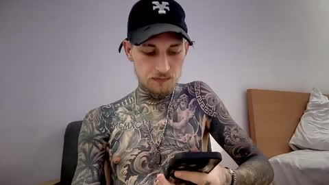 hellacozy online show from March 24, 1:00 am