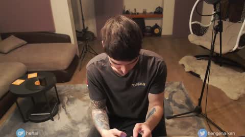 Snapshot of hengen_aiken chatting on February 22, 5:09 pm Hengen Aiken online show from February 22, 5:09 pm