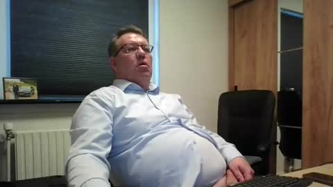 henrikrp1971 online show from February 12, 3:07 pm