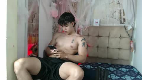Snapshot of henry_gandy chatting on October 14, 9:55 pm HENRY GANDY online show from October 14, 9:55 pm