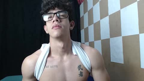 Snapshot of henry_gandy chatting on January 24, 12:52 pm HENRY GANDY online show from January 24, 12:52 pm