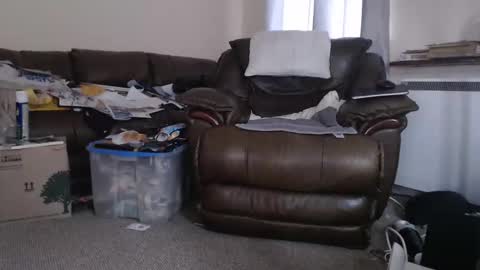 Snapshot of henryjxxx chatting on October 15, 8:44 am henryjxxx online show from October 15, 8:44 am