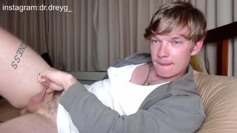 Snapshot of hercules__ chatting on December 19, 2:13 pm Gregblonde  Alextattoo online show from December 19, 2:13 pm