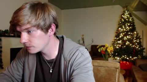 Snapshot of hercules__ chatting on January 7, 12:48 pm Gregblonde  Alextattoo online show from January 7, 12:48 pm