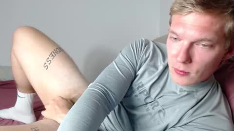 Snapshot of hercules__ chatting on October 24, 3:47 pm Gregblonde  Alextattoo online show from October 24, 3:47 pm